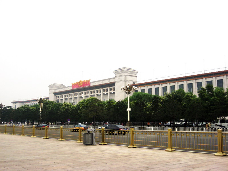 廣場&周邊建築 攝影：方盛文