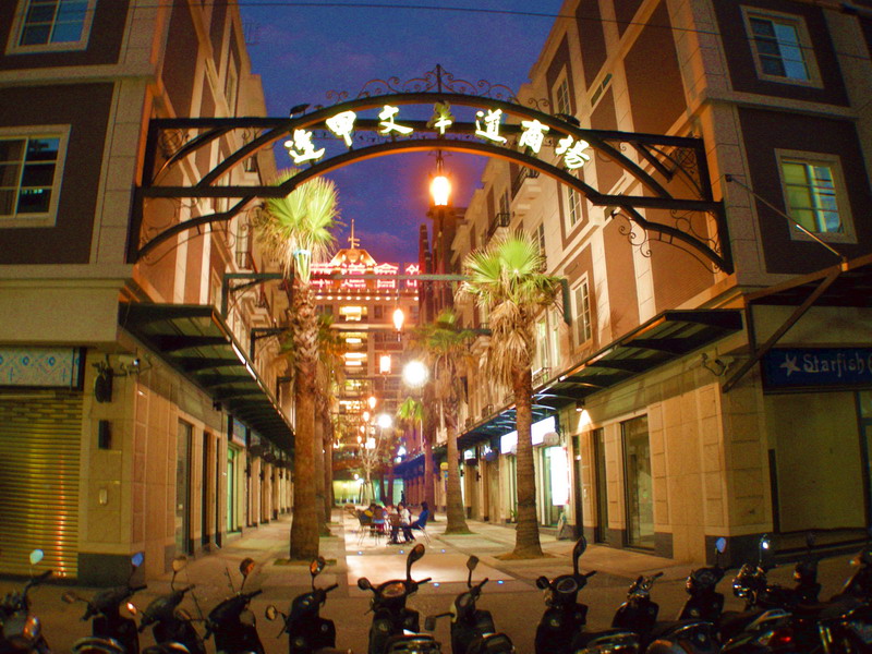 逢甲文華道商場 攝影：徐世英