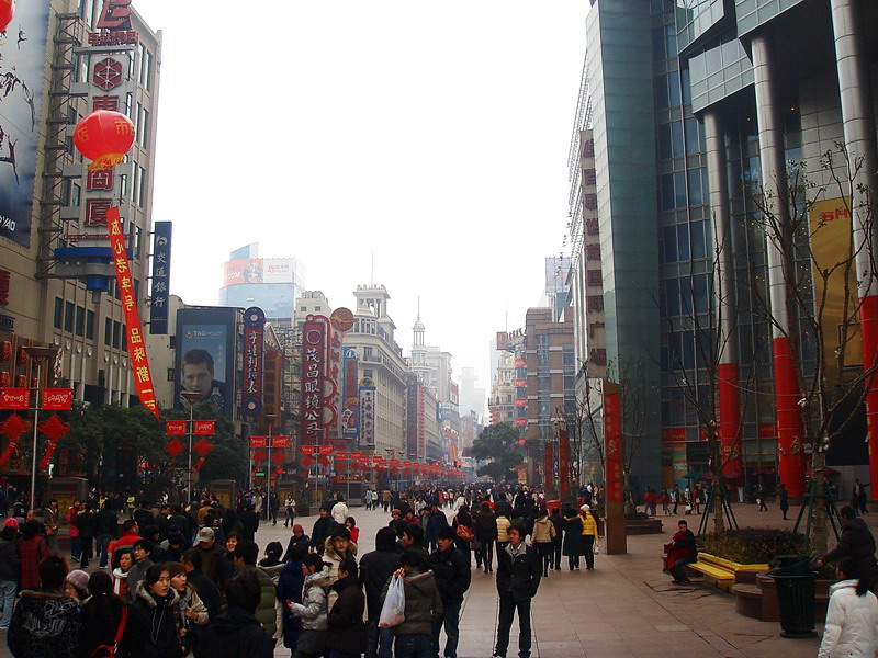 熱鬧商店街 攝影：余佳樺