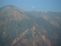 聳山<br/> 攝影：老山羊