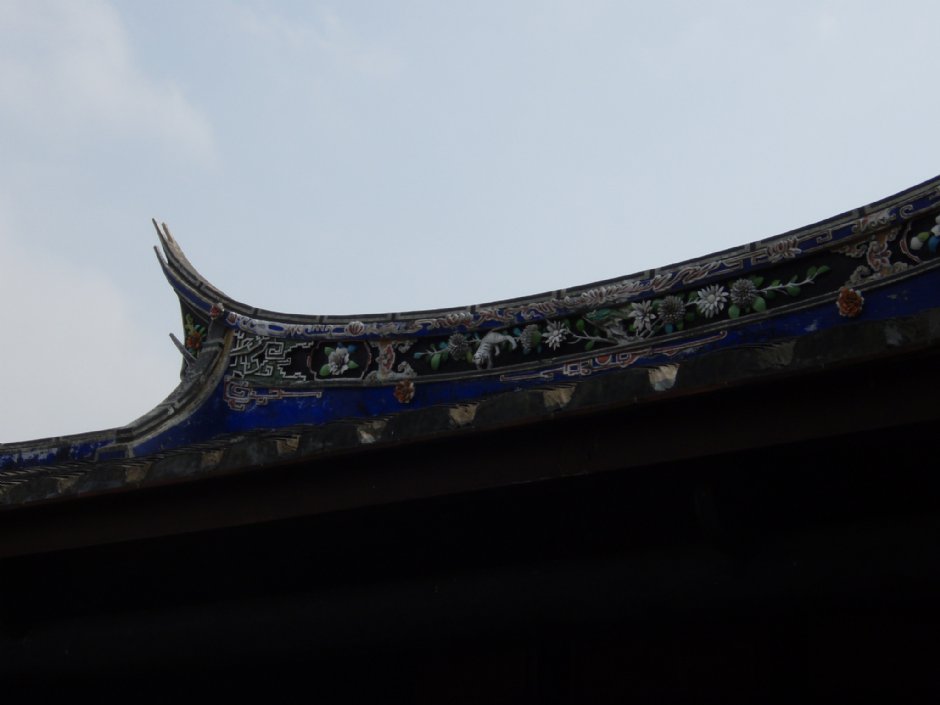 華麗的剪黏裝飾 攝影：鄭瑄頤