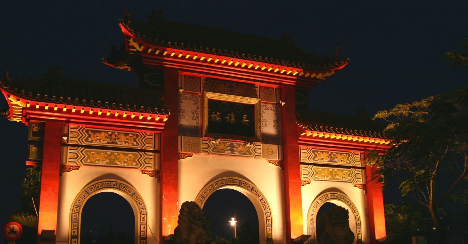 夜晚的長福橋 攝影：簡時強