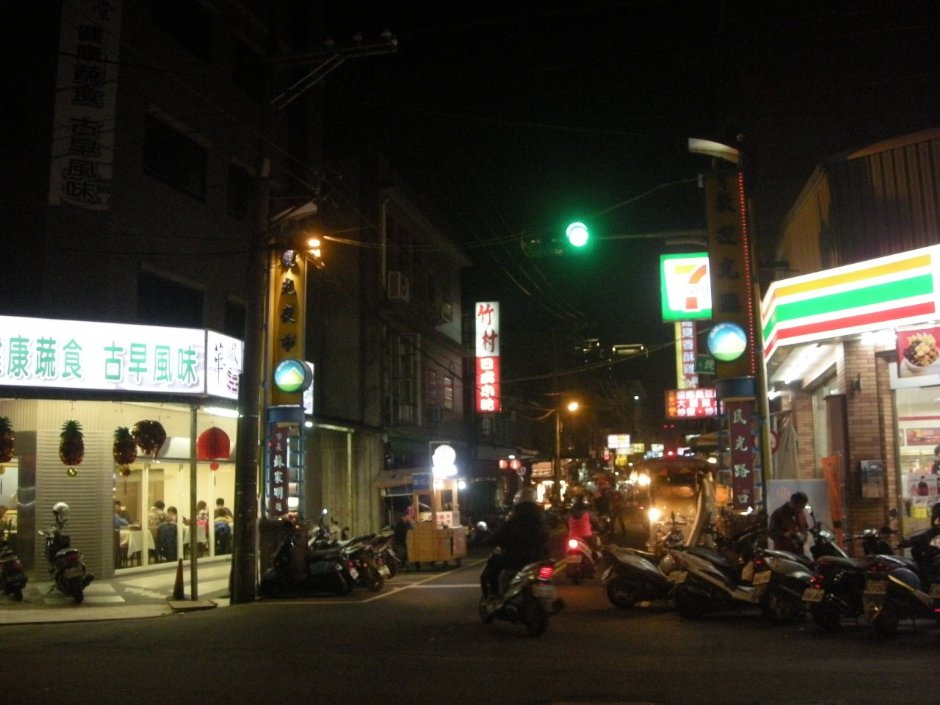 桃園觀光夜市 攝影：Leon Tsai