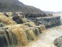 壺口瀑布-1<br/> 攝影：四川旅遊訊息網