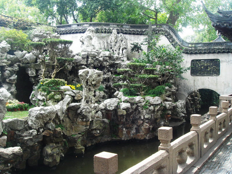 層崖峭壁 攝影：余燕鳳