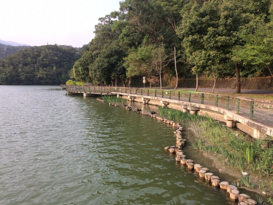 環湖步道 攝影：Eva隨手拍