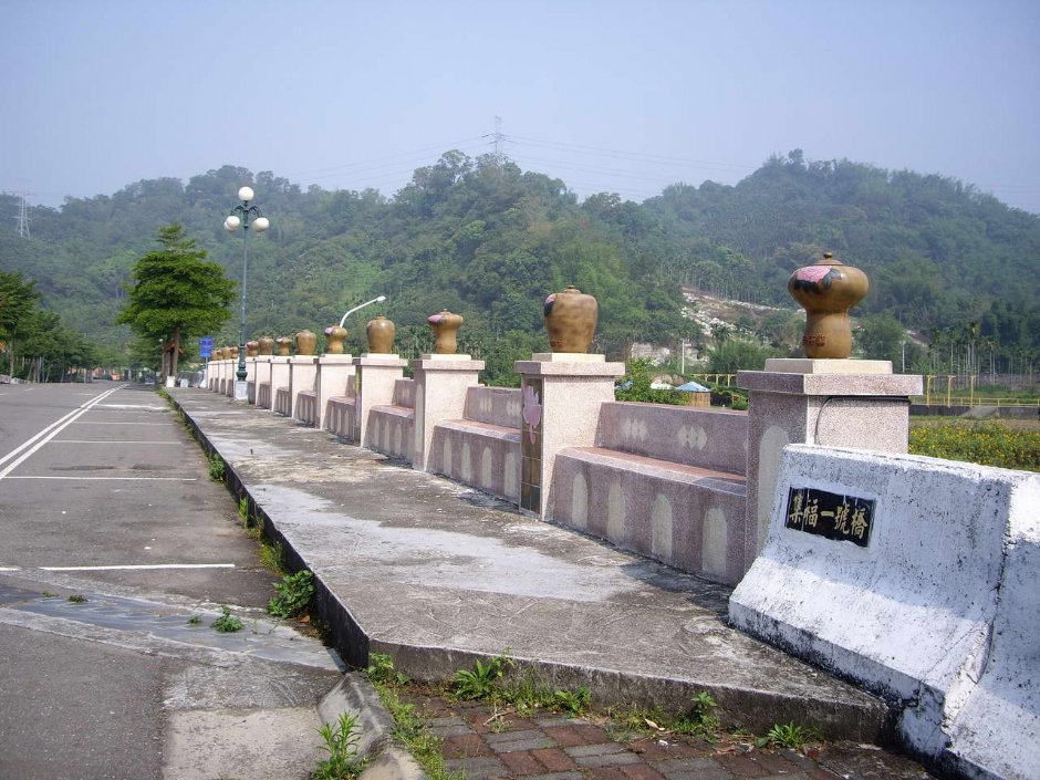 橋上古窯造景 攝影：老山羊部落格