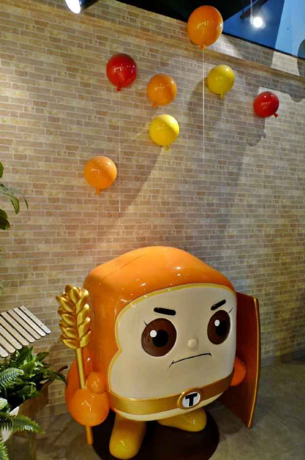 維格餅家高雄黃金菠蘿城堡 攝影：Eva隨手拍