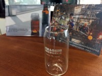自製特殊啤酒杯<br/> 攝影：Eva隨手拍