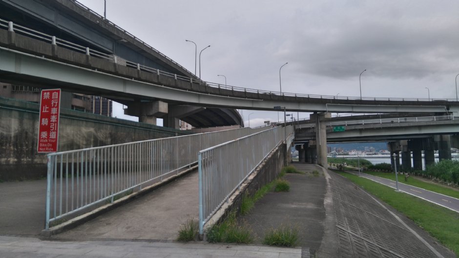 二重環狀自行車道 攝影：Lu