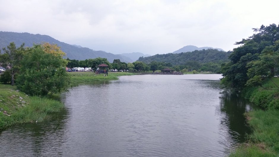 佔地廣大的生態湖 攝影：Eva隨手拍