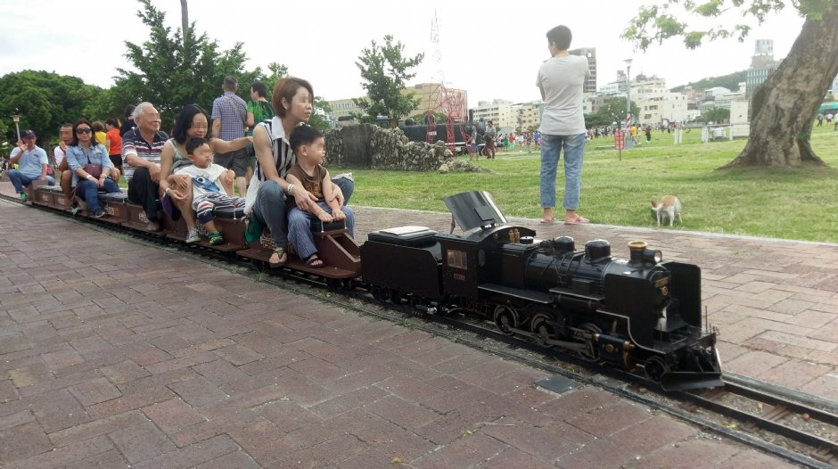 哈瑪星駁二線小火車 攝影：Louis
