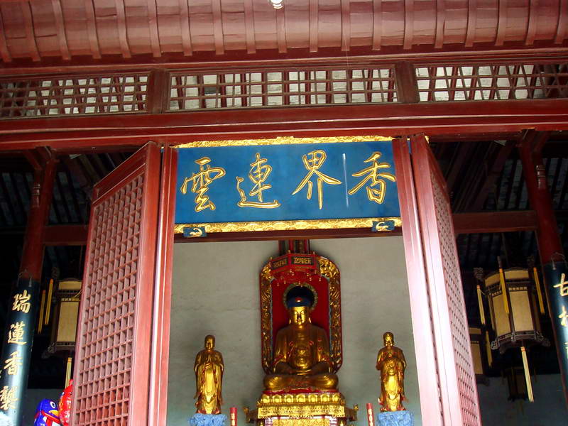 寺內佛像 攝影：余燕鳳