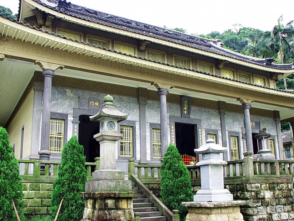 側拍圓通寺 攝影：林仲哲