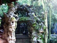 玉皇山-如仙境般園景<br/> 攝影：方盛文