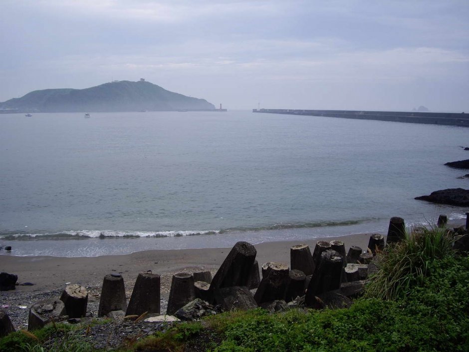 消波塊與海岸 攝影：老山羊部落格
