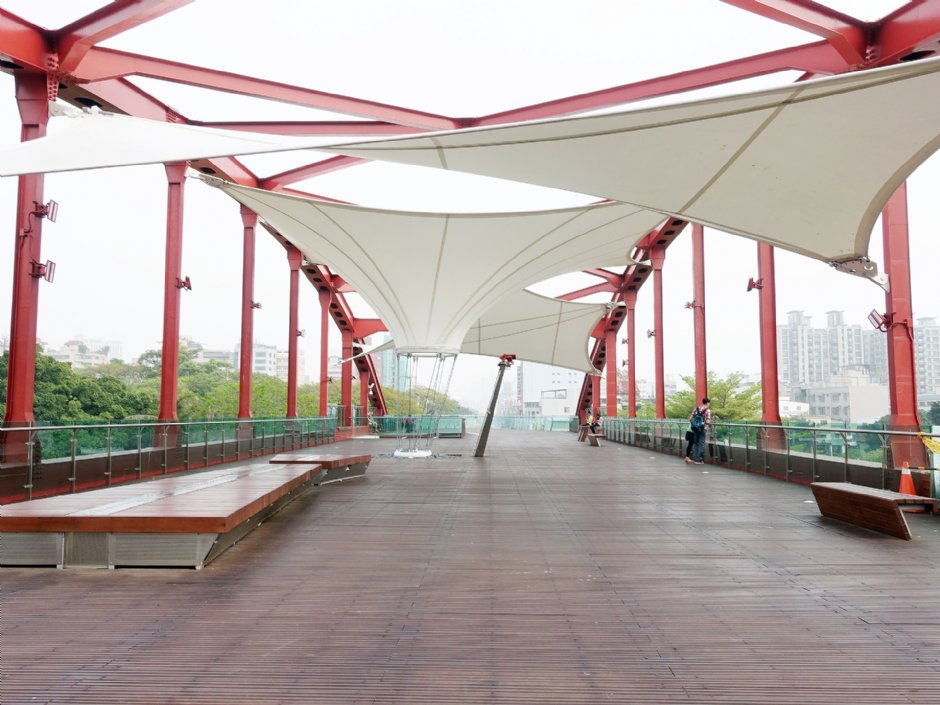 鐵道園區天空雲台 攝影：meiyin