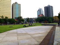 廣場上的藝術造景<br/> 攝影：amo