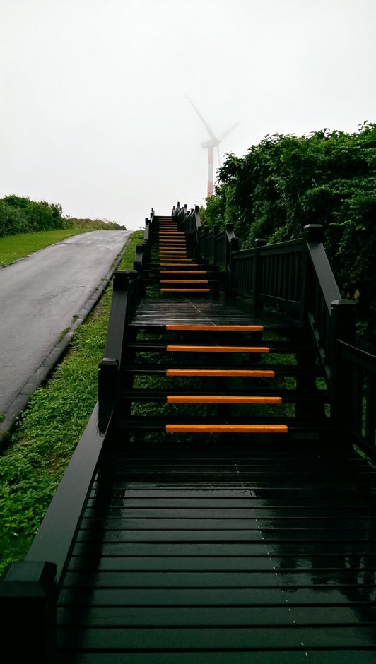 石門風力發電站木棧道 攝影：Eva隨手拍