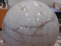 全世界金氏紀錄最大水晶球<br/> 攝影：三才靈芝礦石有機生態休閒農場