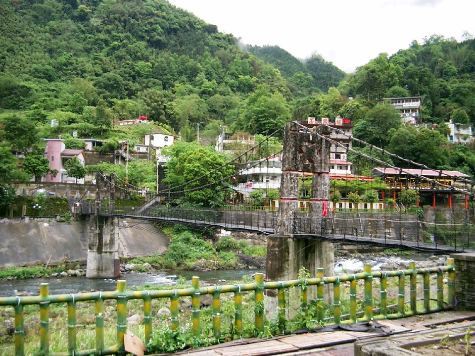 清泉吊橋 攝影：Eva隨手拍