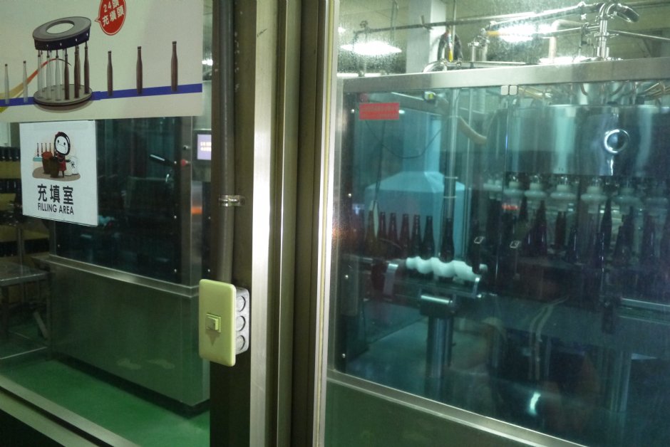 大同醬油裝瓶製程 攝影：旅遊王攝影組