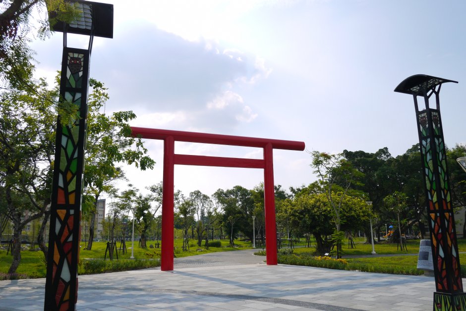 紅色鳥居 攝影：三井