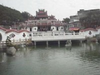 觀音池與觀音寺<br/> 攝影：郭香妙