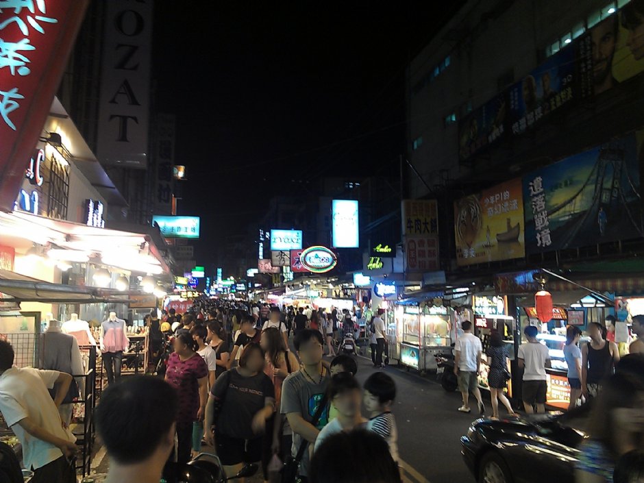 中原夜市 攝影：Eva隨手拍