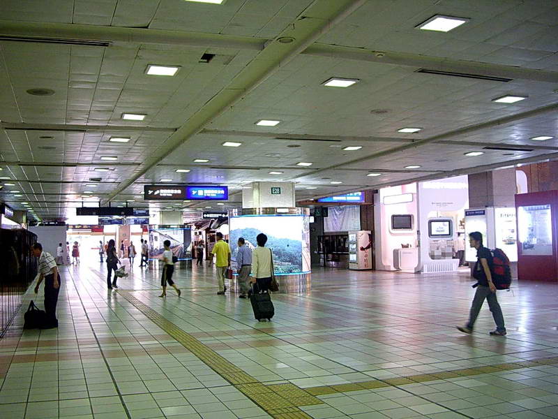 車站內明亮的空間 攝影：老山羊部落格