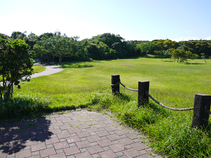 社頂公園步道入口 攝影：三井