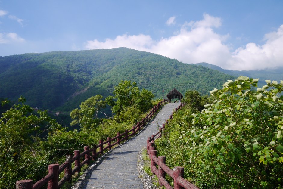 望夫崖涼亭 攝影：旅遊王攝影組