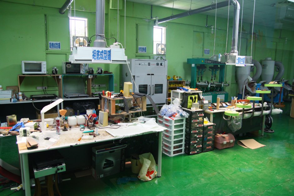 足鞋製程 攝影：小正正