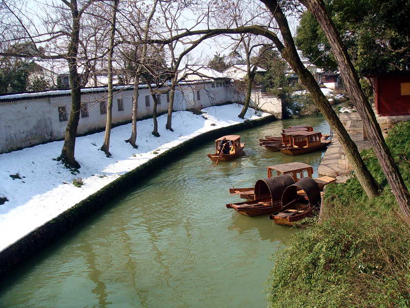 雪景水景和小船 攝影：余燕鳳