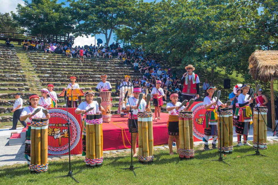 阿美族樂團表演 攝影：照片來源_東部海岸國家風景區網站