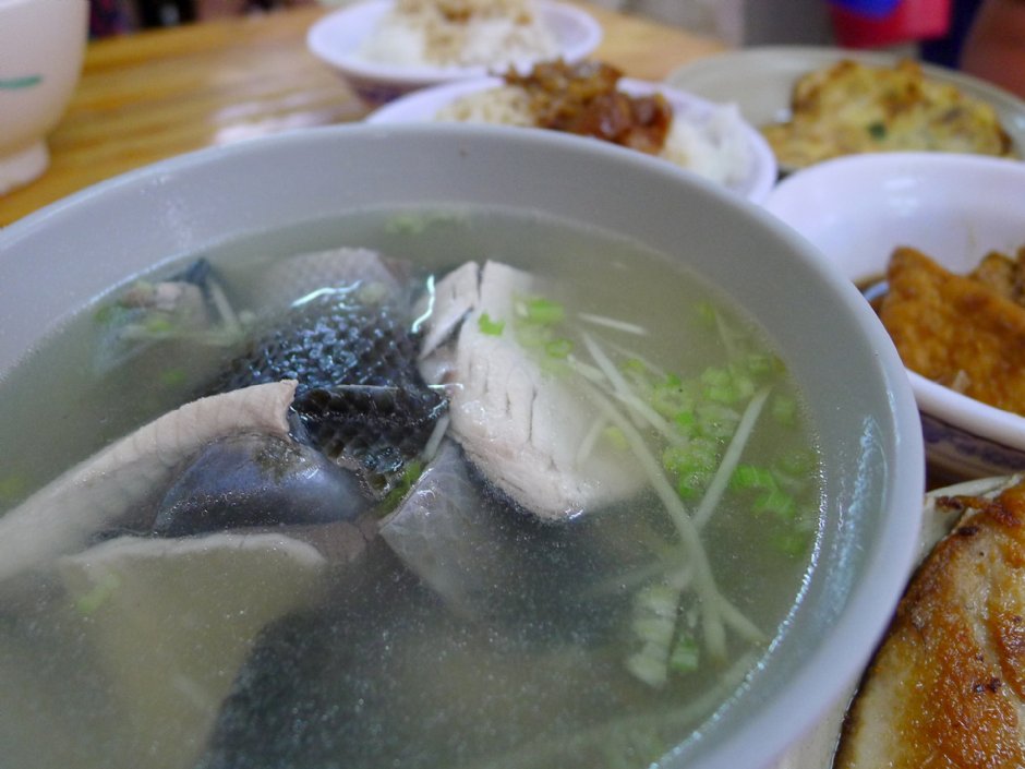 台南著名小吃-虱目魚湯 攝影：Mimi