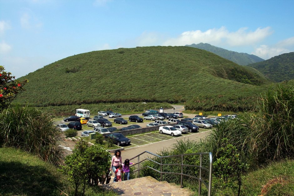 擎天崗-停車場 攝影：陳銘祥