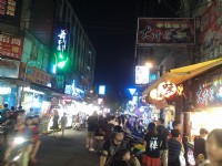 美食多元的中原夜市<br/> 攝影：Eva隨手拍