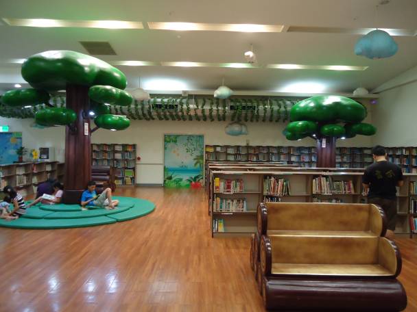 親子閱讀區 攝影：新北市立圖書館