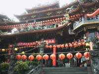 湧蓮寺側面照<br/> 攝影：李曉雯