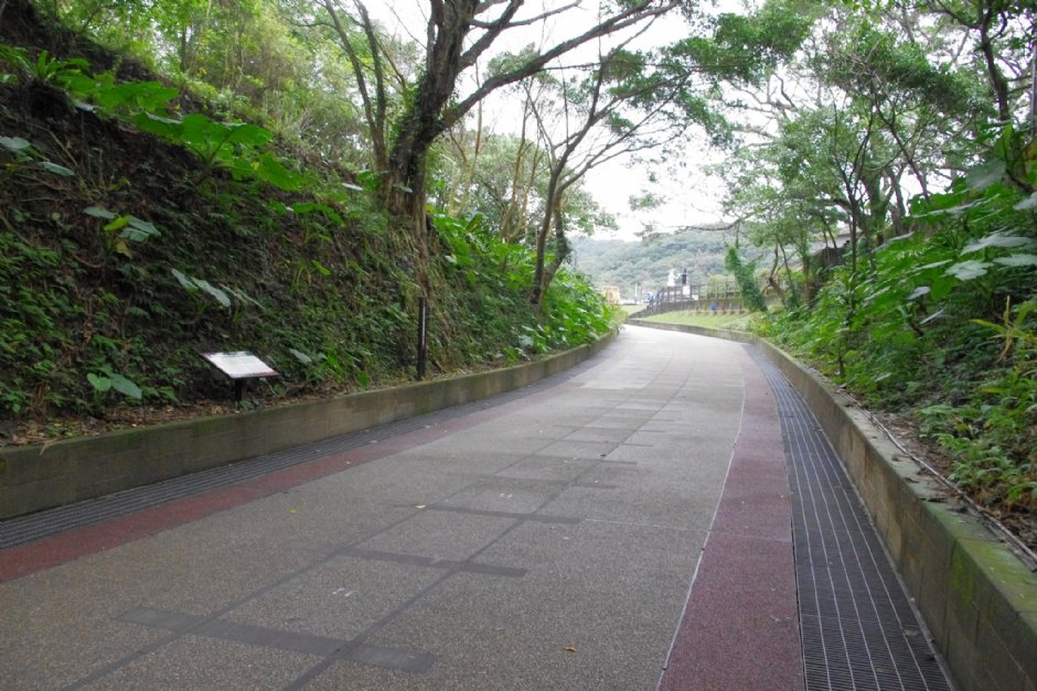 舊草嶺隧道自行車道 攝影：Eva隨手拍