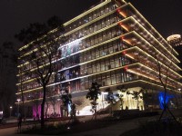 市立圖書館夜景<br/> 攝影：xcatx