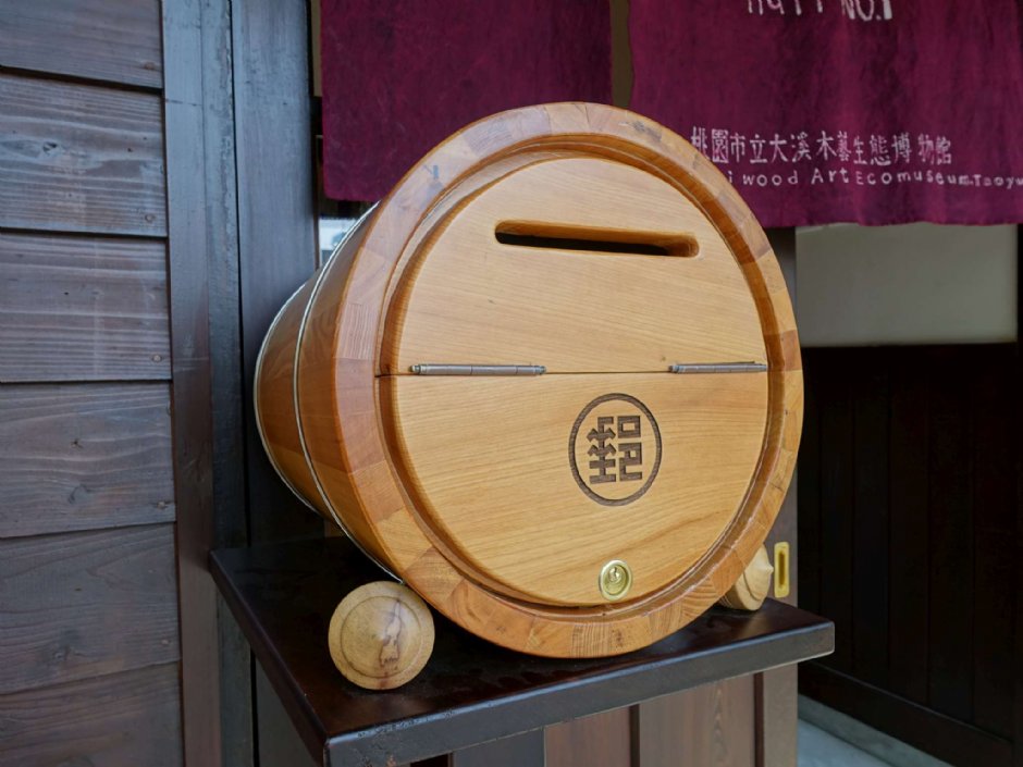 門口的特殊造型信箱 攝影：陳美吟