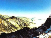 西嶺群山<br/> 攝影：四川旅遊信息網