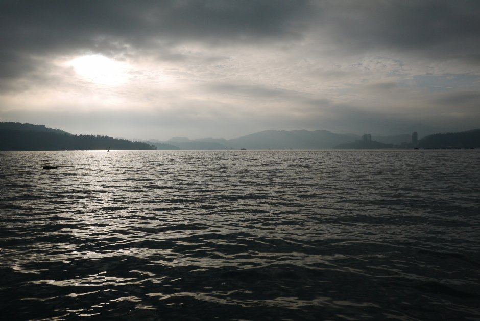 水蛙頭處近夕陽雲彩變化 攝影：旅遊王攝影組