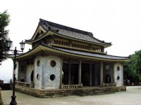 禪寺背後<br/> 攝影：林仲哲
