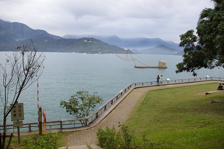 涵碧步道釣魚區 攝影：Eva隨手拍