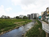 老街溪水岸自行車道<br/> 攝影：桃園市政府觀光旅遊局 提供