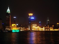 萬燈齊放的夜景<br/> 攝影：余燕鳳
