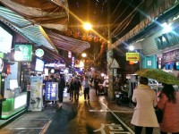 新莊廟街夜市<br/> 攝影：Eva隨手拍